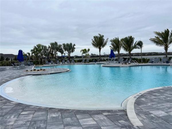 19649 Aqua View Ln, Fort Myers, Florida 33913, image 1