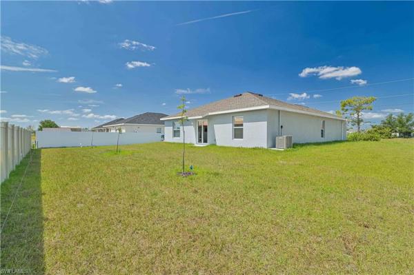 Cape Coral Residential, 2901 18th Pl, Cape Coral, Florida 33993, image 2
