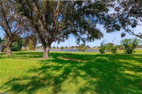 Pinewood Lakes, 13120 Parkline Dr, Fort Myers, Florida 33913, image 2