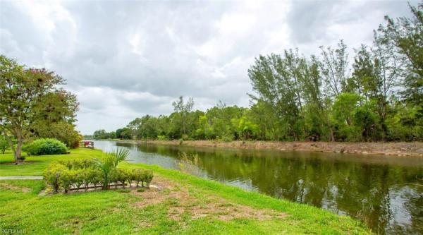 Berkshire Village Villas, 1351 Monarch Cir, Naples, Florida 34116, image 2