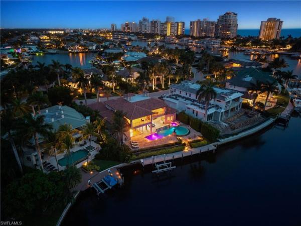 Park Shore, 345 Devils Bight, Naples, Florida 34103, image 1