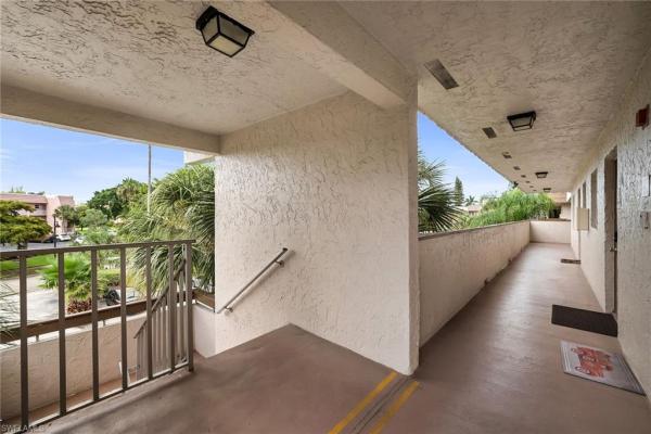 499 Forest Lakes Blvd #312, Naples, Florida 34105, image 2