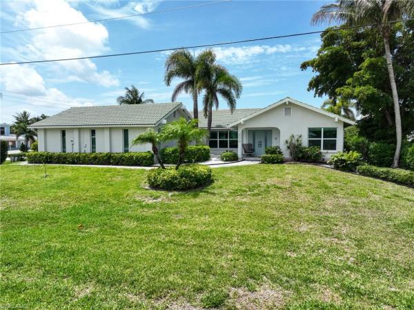 202 6th St, Naples, Florida 34134, image 1
