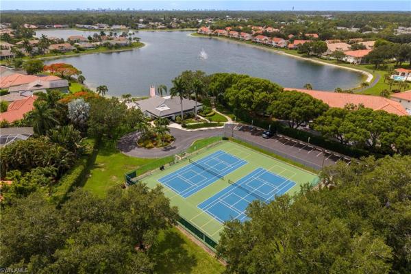 624 Windsor Sq #201, Naples, Florida 34104, image 2