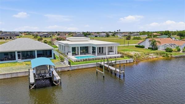 Cape Coral, 4240 33rd Ln, Cape Coral, Florida 33993, image 2