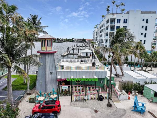 260 Southbay Dr #107, Naples, Florida 34108, image 2