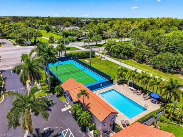 Moon Lake, 1268 Jardin Dr, Naples, Florida 34104, image 3