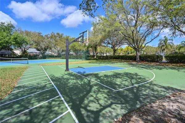 Laurel Lakes, 8260 Laurel Lakes Blvd, Naples, Florida 34119, image 3