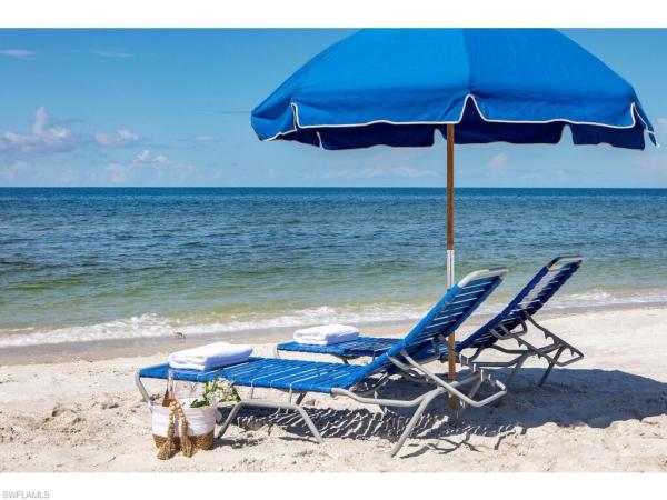 Waterford At Pelican Bay, 695 Ardmore Ln, Naples, Florida 34108, image 3
