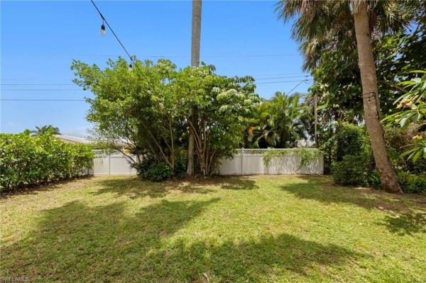 Tanglewood, 5046 Northampton Dr, Fort Myers, Florida 33919, image 3