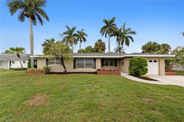 Tanglewood, 5046 Northampton Dr, Fort Myers, Florida 33919, image 2