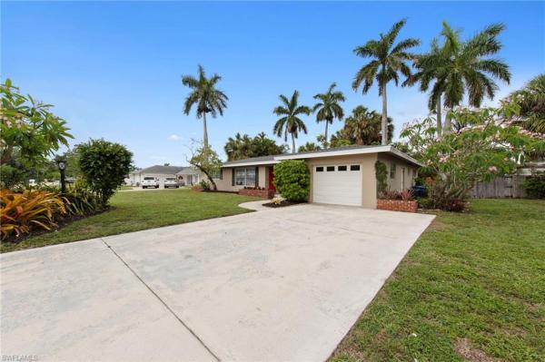 Tanglewood, 5046 Northampton Dr, Fort Myers, Florida 33919, image 1