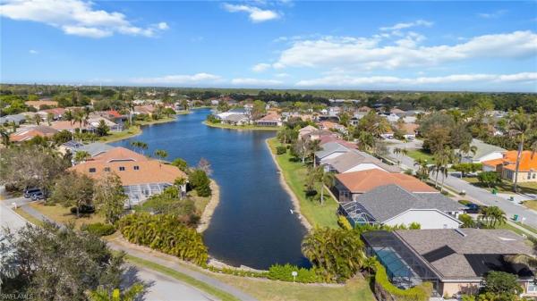 Crown Pointe East, 2232 Piccadilly Ct, Naples, Florida 34112, image 2