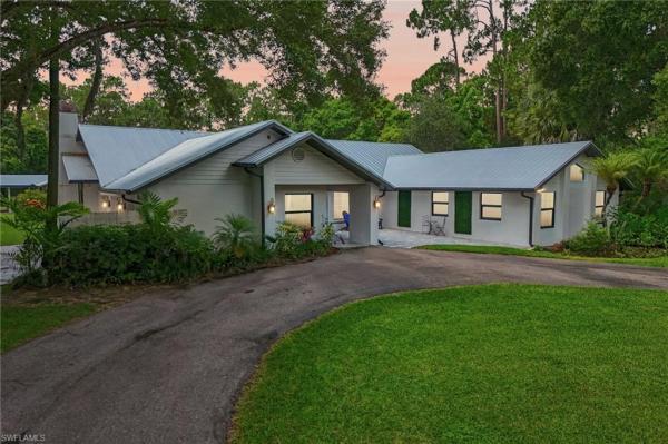 Logan Woods, 4980 Tamarind Ridge Dr, Naples, Florida 34119, image 3