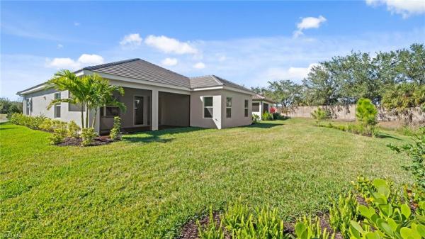 2968 Heritage Pines Dr, Fort Myers, Florida 33905, image 2