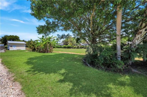 Palm River Estates, 675 Pompano Dr, Naples, Florida 34110, image 3