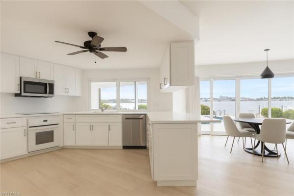Royal Harbor, 1535 Dolphin Ln, Naples, Florida 34102, image 3
