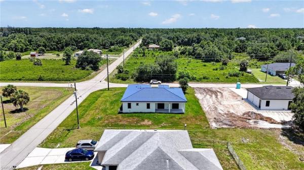Lehigh Acres, 3707 15th St, Lehigh Acres, Florida 33972, image 1