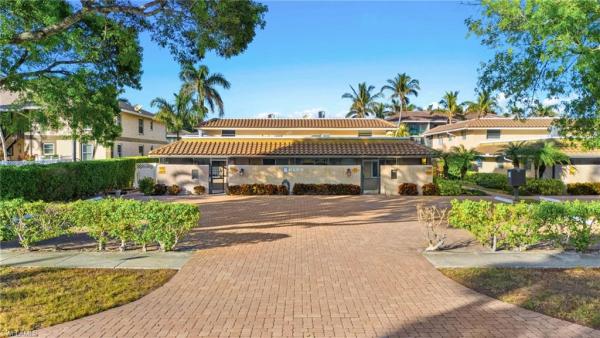 1521 Chesapeake Ave #B2, Naples, Florida 34102, image 2