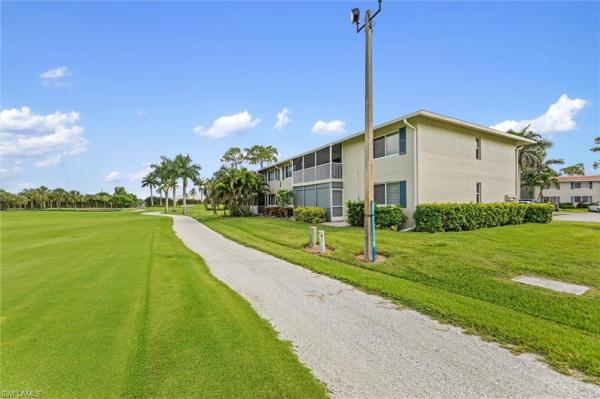 249 Memory Ln #4, Naples, Florida 34112, image 2