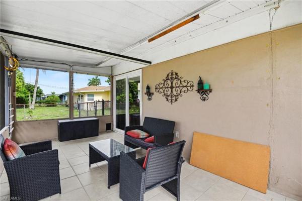 Fort Myers Villas, 2136 Flora Ave, Fort Myers, Florida 33907, image 3