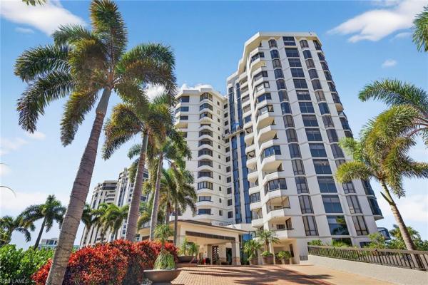 6075 Pelican Bay Blvd #204, Naples, Florida 34108, image 3