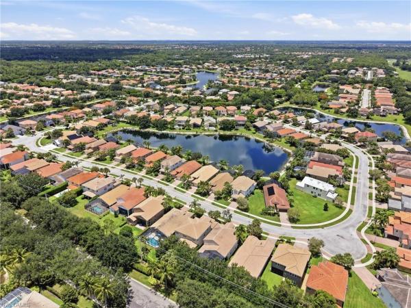 Saturnia Lakes, 2009 Isla De Palma Cir, Naples, Florida 34119, image 3