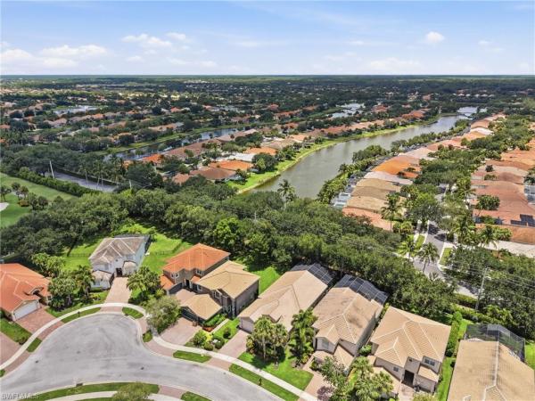 Saturnia Lakes, 2009 Isla De Palma Cir, Naples, Florida 34119, image 1