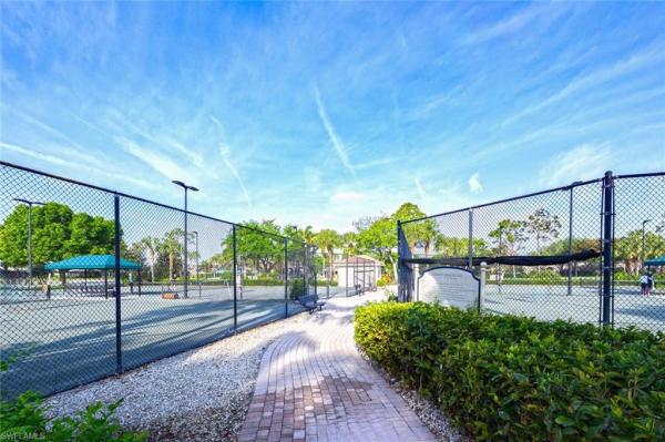 Saturnia Lakes, 2292 Guadelupe Dr, Naples, Florida 34119, image 3