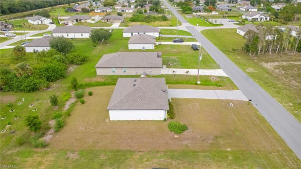 Mirror Lakes, 150 Blackstone Dr, Fort Myers, Florida 33913, image 3