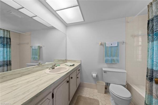 50 Glades Blvd #2, Naples, Florida 34112, image 2