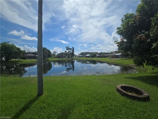 Maplewood, 319 Stanhope Cir, Naples, Florida 34104, image 3