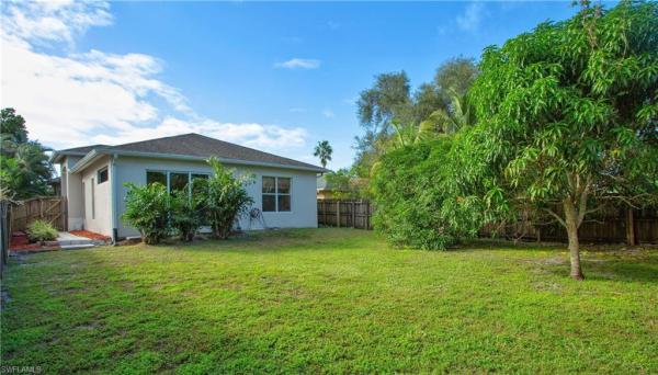Naples Villas, 3555 Poinsettia Ave, Naples, Florida 34104, image 2