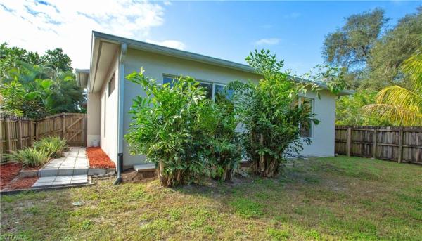 Naples Villas, 3555 Poinsettia Ave, Naples, Florida 34104, image 1