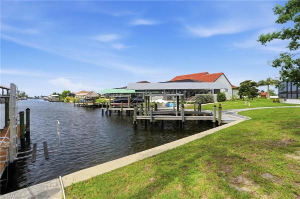 Cape Coral Residential, 3728 Yucatan Pkwy, Cape Coral, Florida 33993, image 3