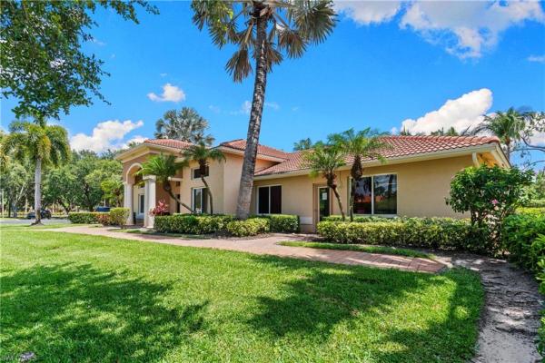 8225 Ibis Club Dr #204, Naples, Florida 34104, image 2