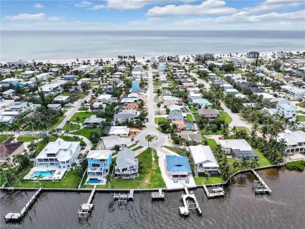 Leilani, 195 Hibiscus Dr, Fort Myers Beach, Florida 33931, image 3