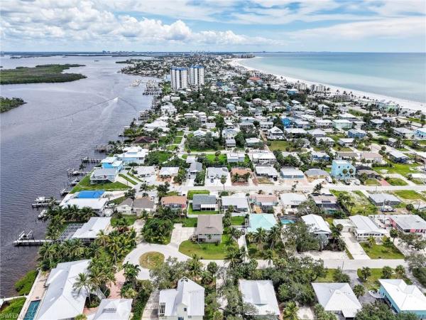 Leilani, 195 Hibiscus Dr, Fort Myers Beach, Florida 33931, image 2