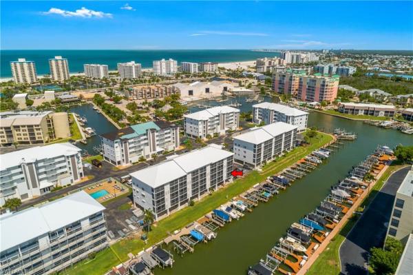 Royal Pelican Townhouse At Bay Beach, 4531 Bay Beach Ln #134, Fort Myers Beach, Florida 33931, image 2