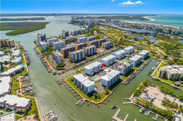 Royal Pelican Townhouse At Bay Beach, 4531 Bay Beach Ln #134, Fort Myers Beach, Florida 33931, image 1