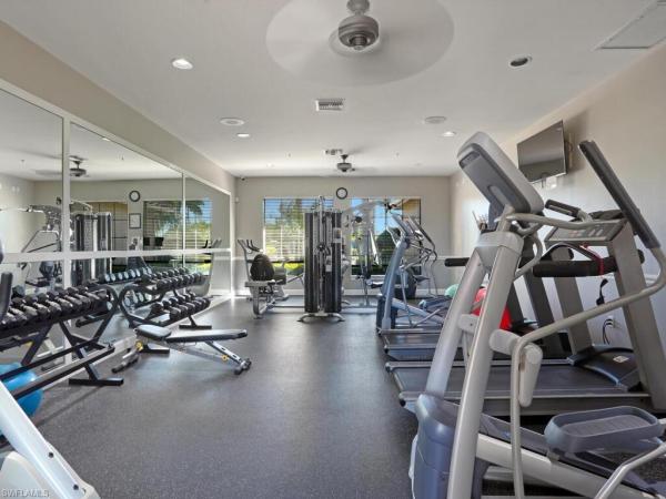 6735 Huntington Lakes Cir #102, Naples, Florida 34119, image 2