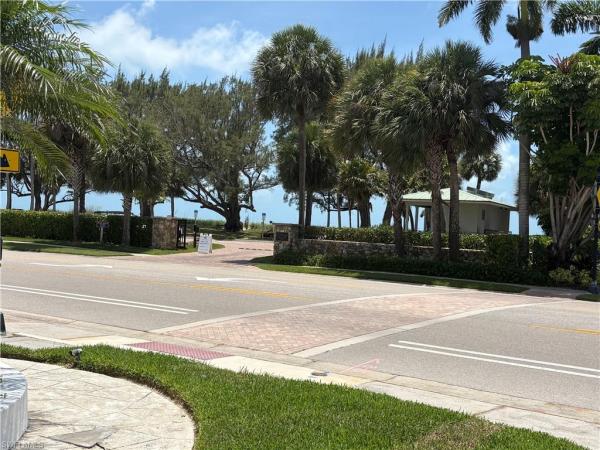 2100 N Gulf Shore Blvd #120, Naples, Florida 34102, image 1