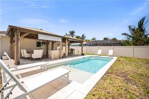 Naples Park, 523 N 107th Ave, Naples, Florida 34108, image 1