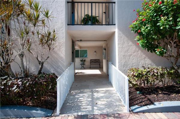 13 N High Point Cir #209, Naples, Florida 34103, image 3