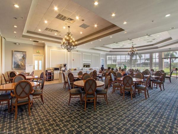 29 E High Point Cir #307, Naples, Florida 34103, image 2