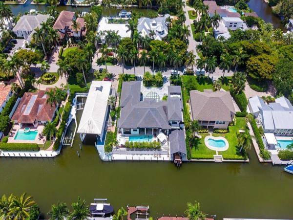 Aqualane Shores, 425 S 15th Ave, Naples, Florida 34102, image 3