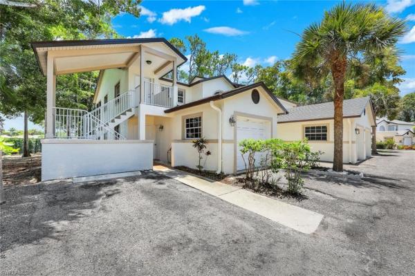 9624 Crescent Garden Dr #201, Naples, Florida 34109, image 2