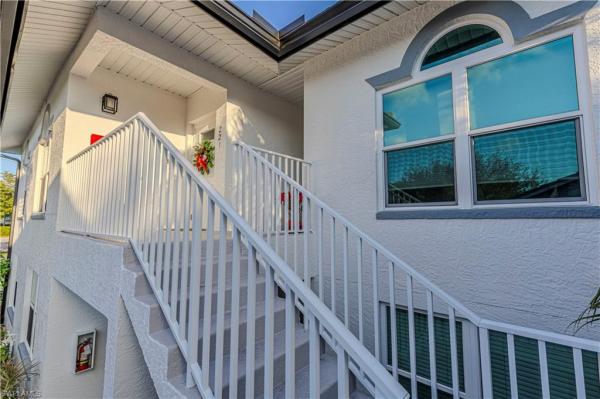 2120 Cay Lagoon Dr #222, Naples, Florida 34109, image 3
