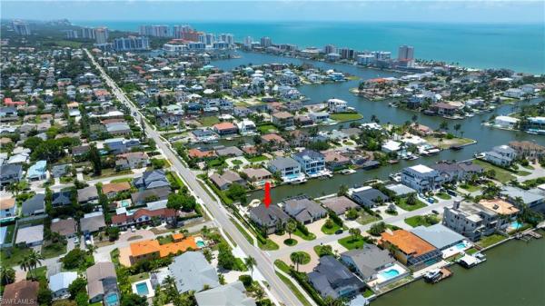Conners At Vanderbilt Beach, 494 Seabee Ave, Naples, Florida 34108, image 2