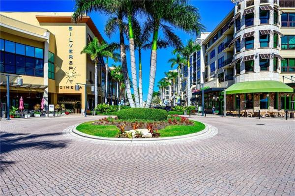 559 Beachwalk Cir #U-203, Naples, Florida 34108, image 2
